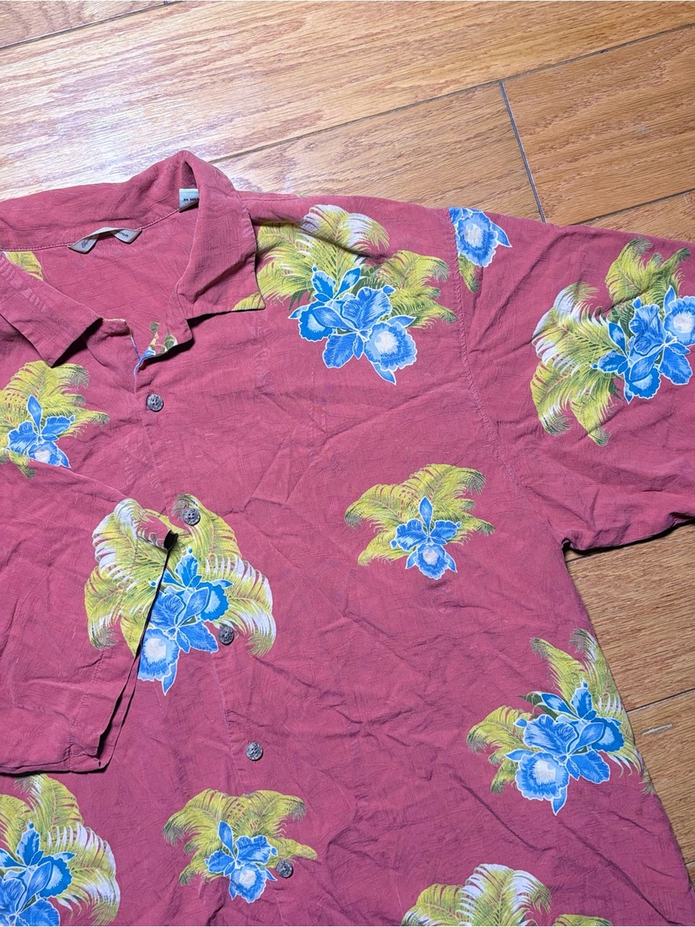 Men's Tommy Bahama 100% Silk Red Floral Hawaiian Shirt - Unbranded